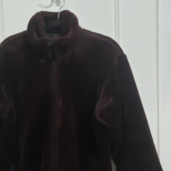 VINTAGE NORTHERN SUN Burgundy Faux Fur Floral Trim Coat - Picture 5 of 13